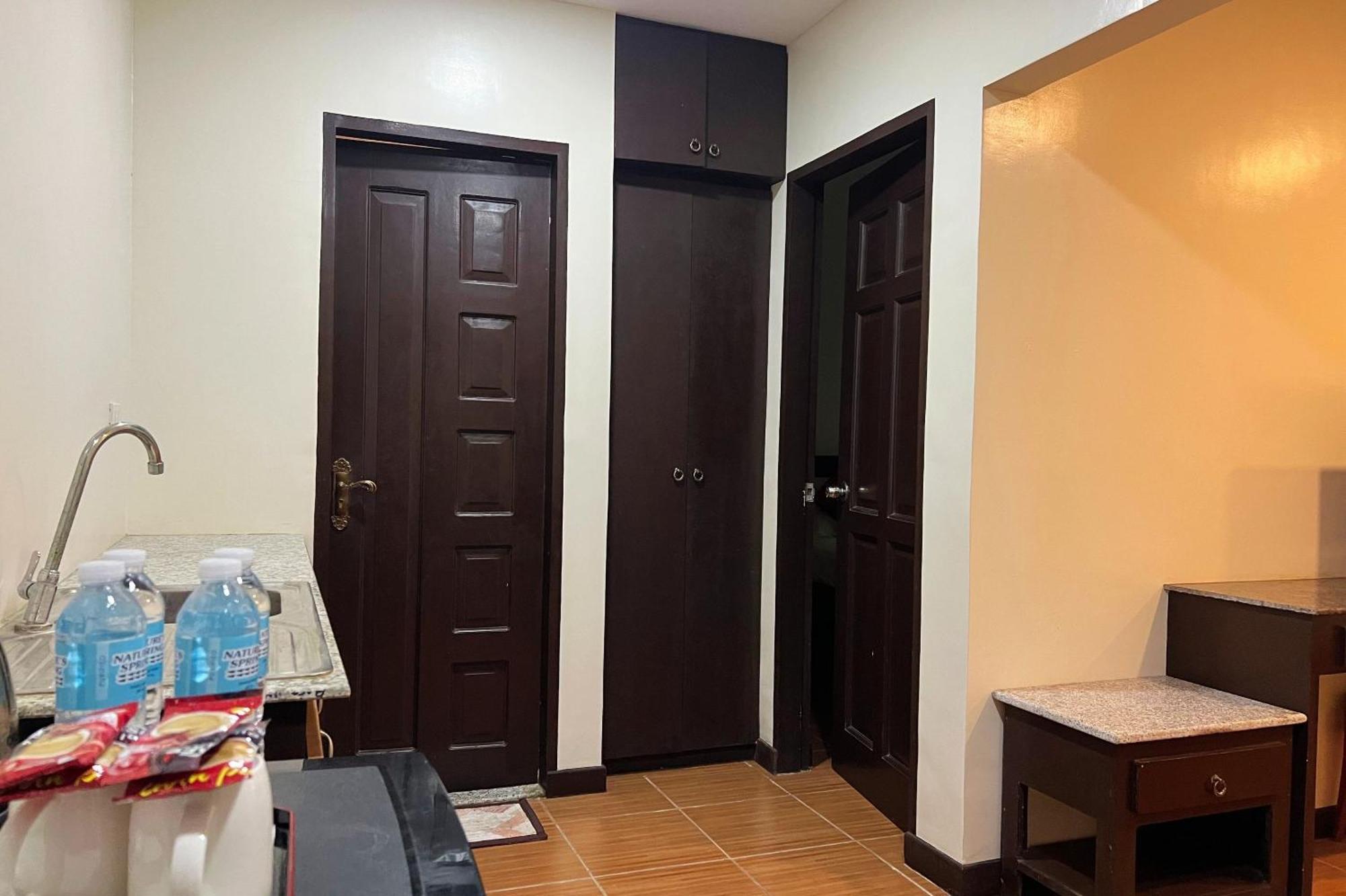 Venezia Suites Hotel Iloilo Zimmer foto