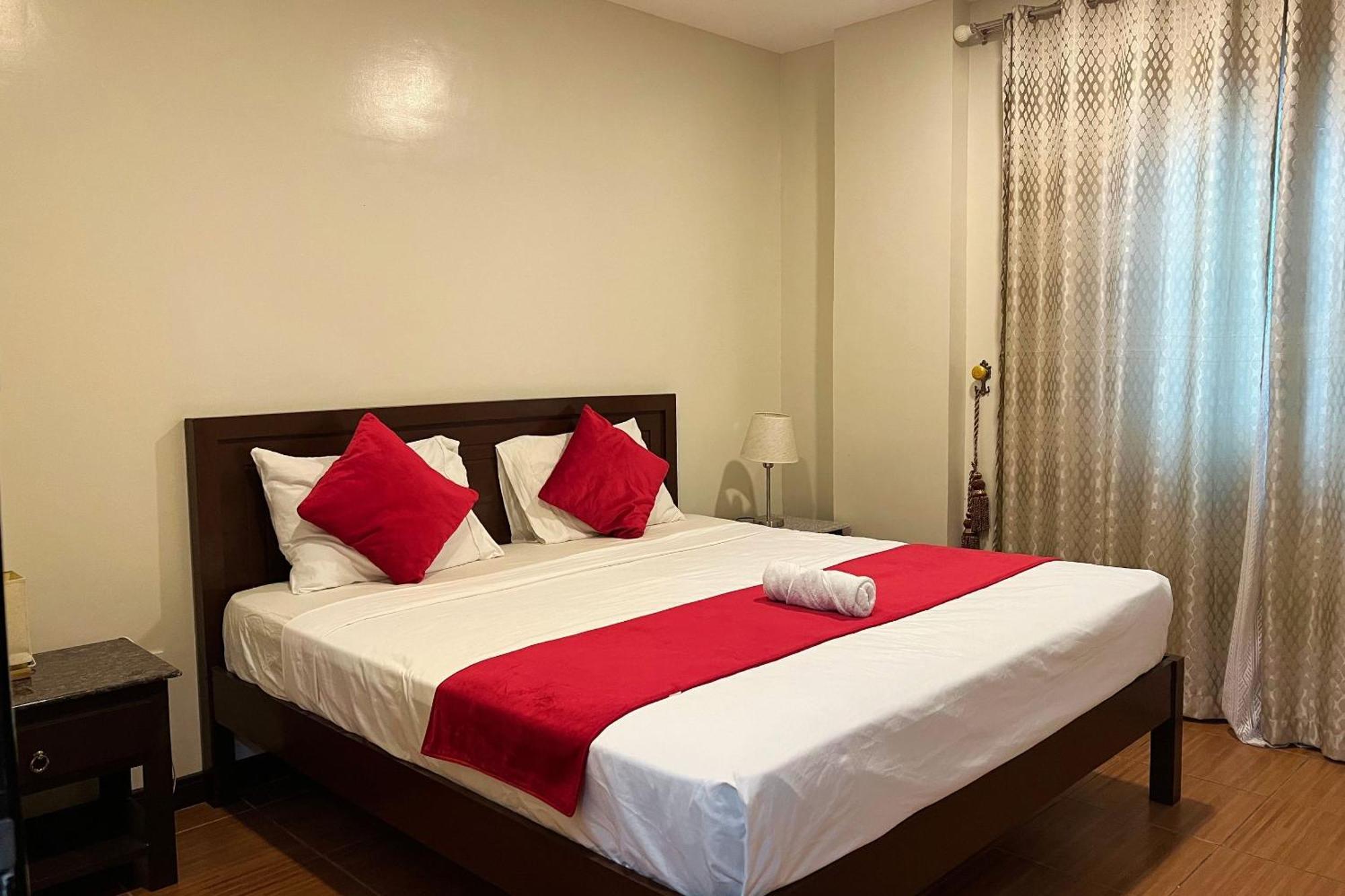 Venezia Suites Hotel Iloilo Zimmer foto